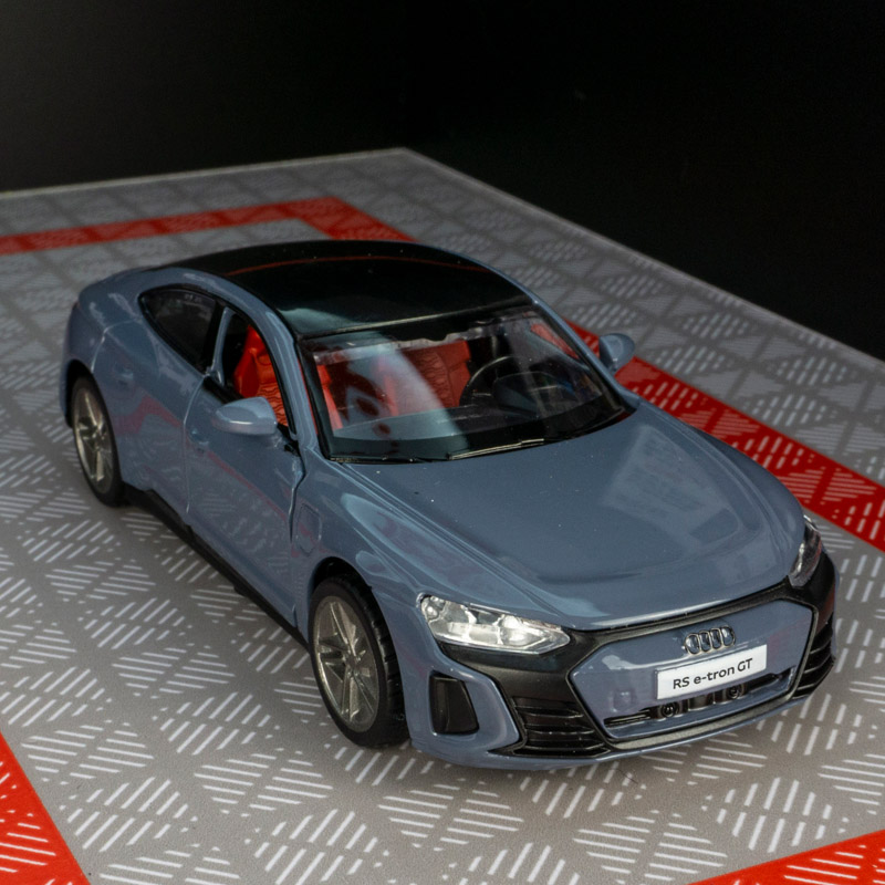 1: 36 simulation Audi RS e-tro - Decor Lighting Returns review and price