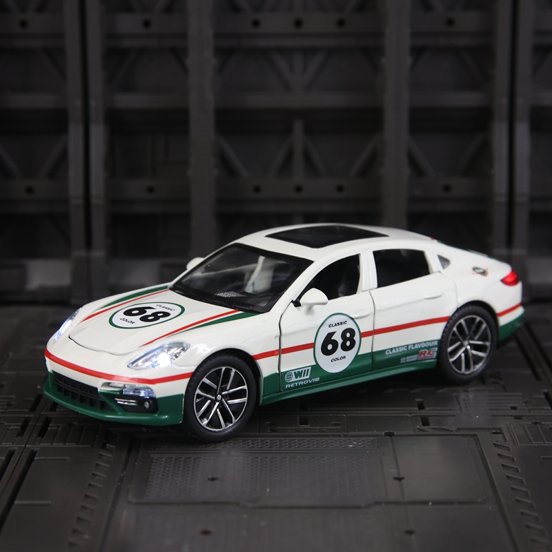 1:32 Simulation Porsche Paname - Decor Lighting Returns review and price