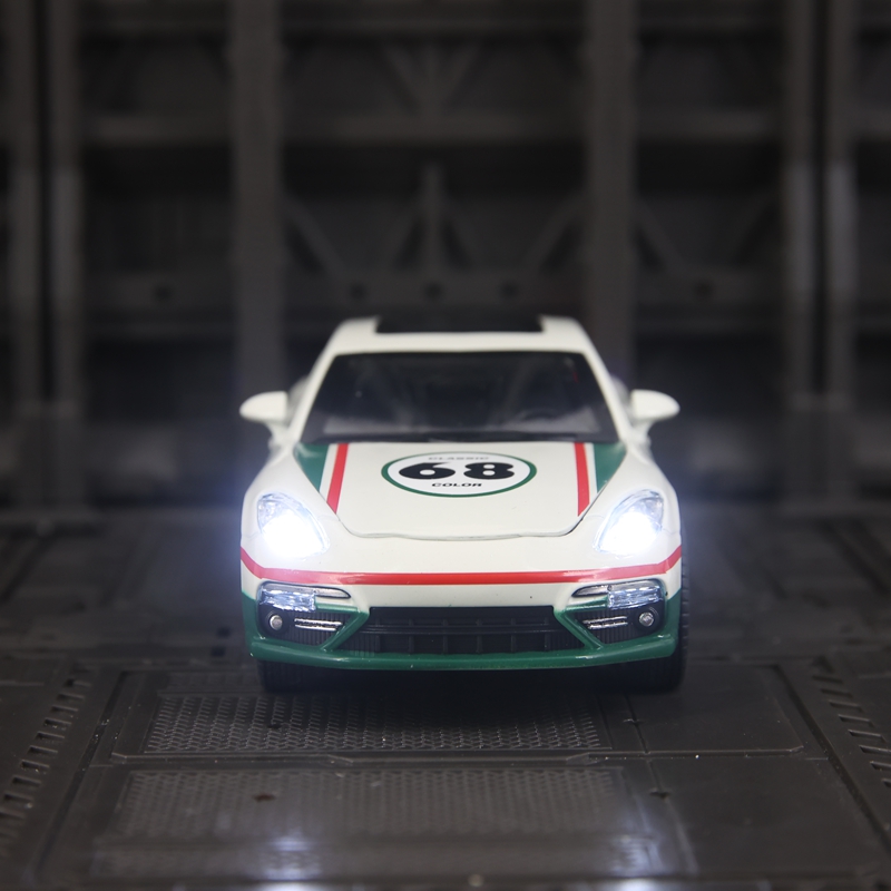 1:32 Simulation Porsche Paname - Decor Lighting Returns review and price